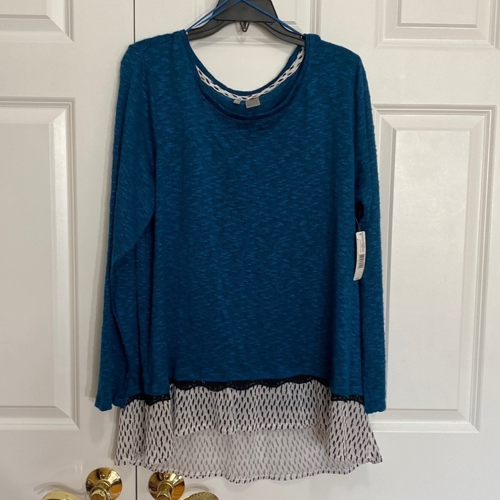 New Directions Weekend Top